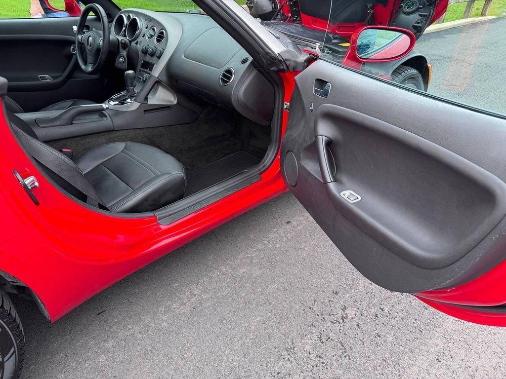 used 2007 Pontiac Solstice car, priced at $12,998