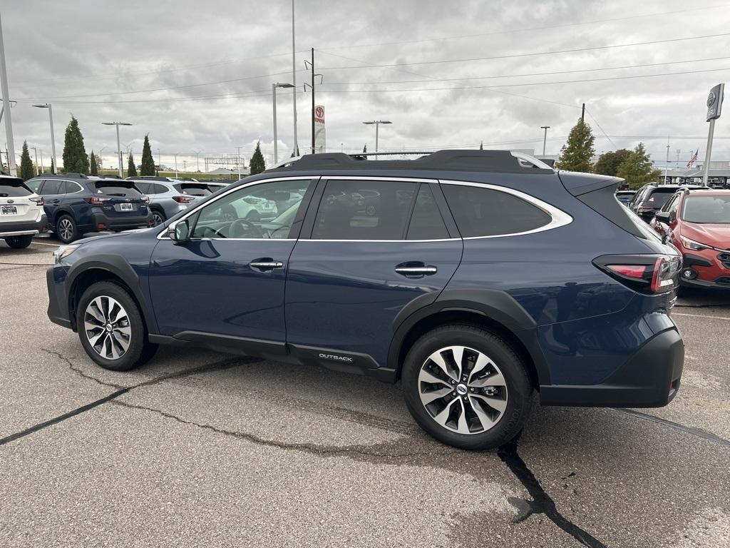 used 2025 Subaru Outback car, priced at $37,000