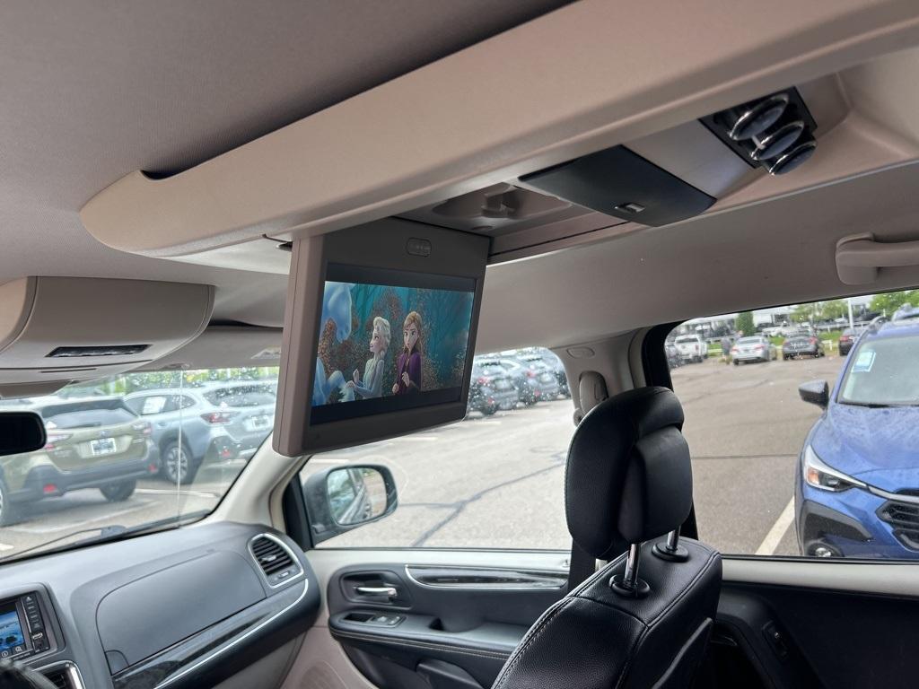 used 2014 Chrysler Town & Country car, priced at $10,000