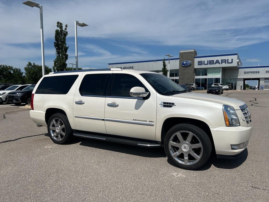 used 2012 Cadillac Escalade ESV car, priced at $13,800