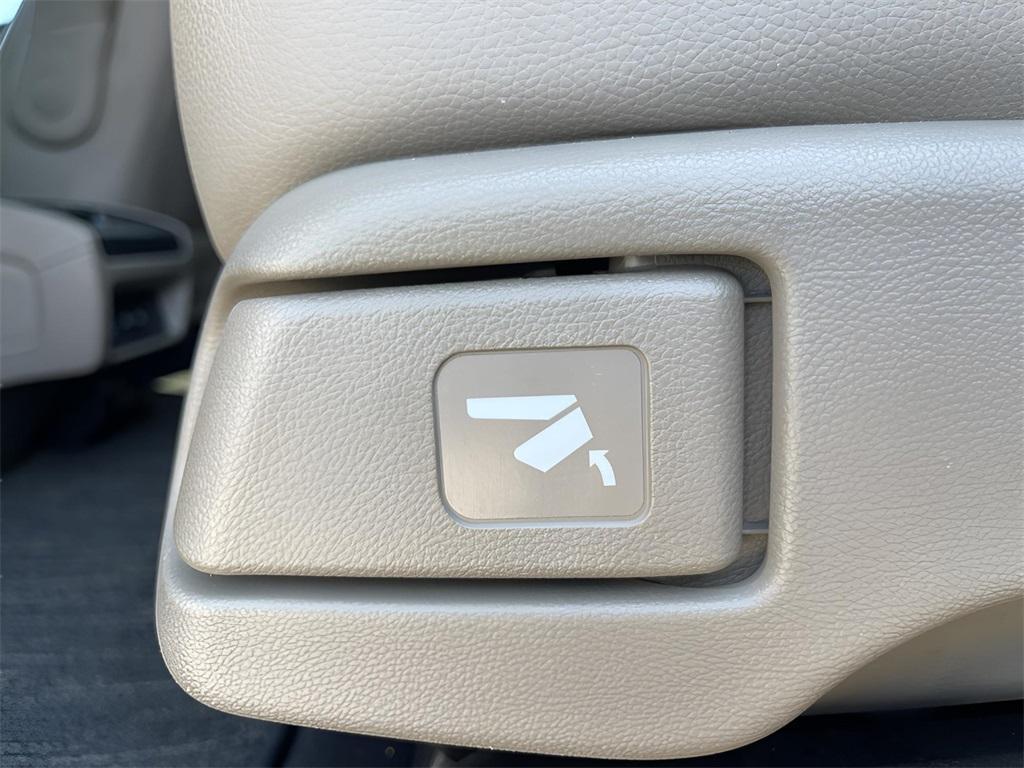 used 2024 Honda Odyssey car, priced at $43,200