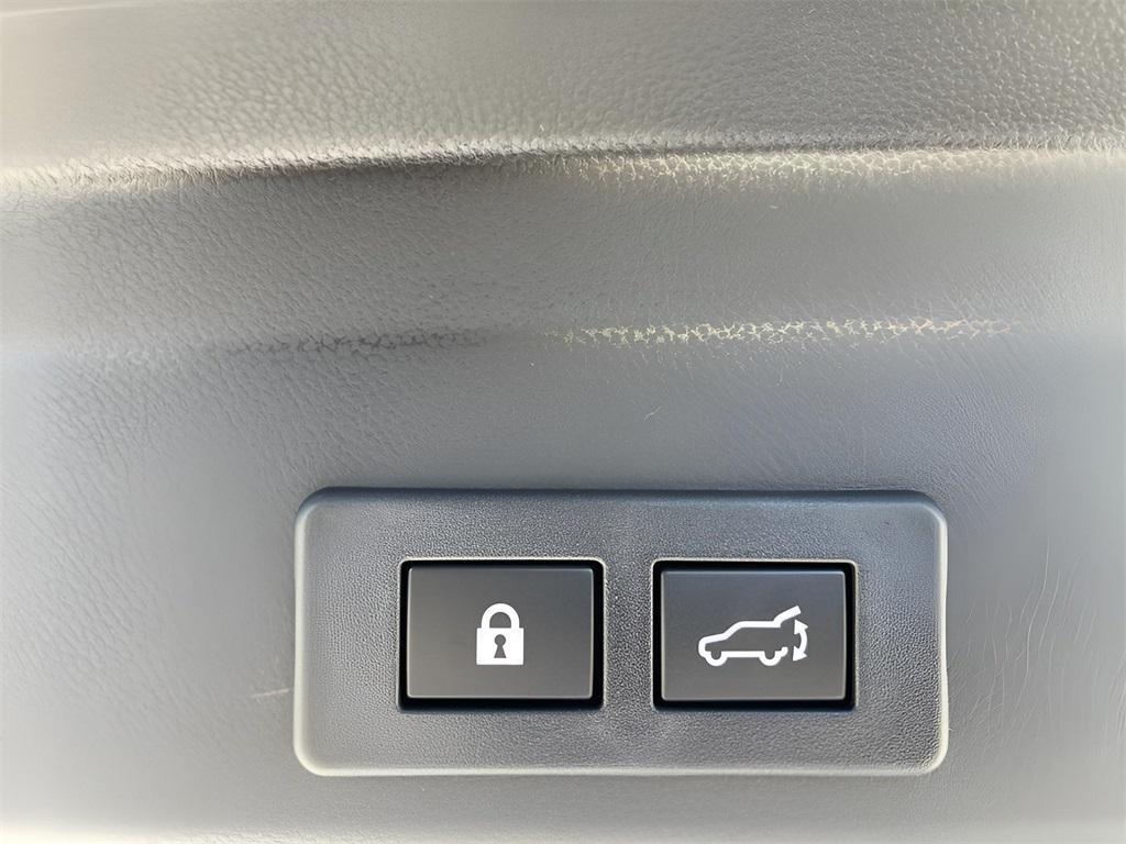 new 2025 Subaru Ascent car, priced at $49,805