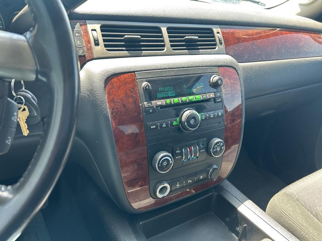 used 2011 Chevrolet Avalanche car, priced at $11,500