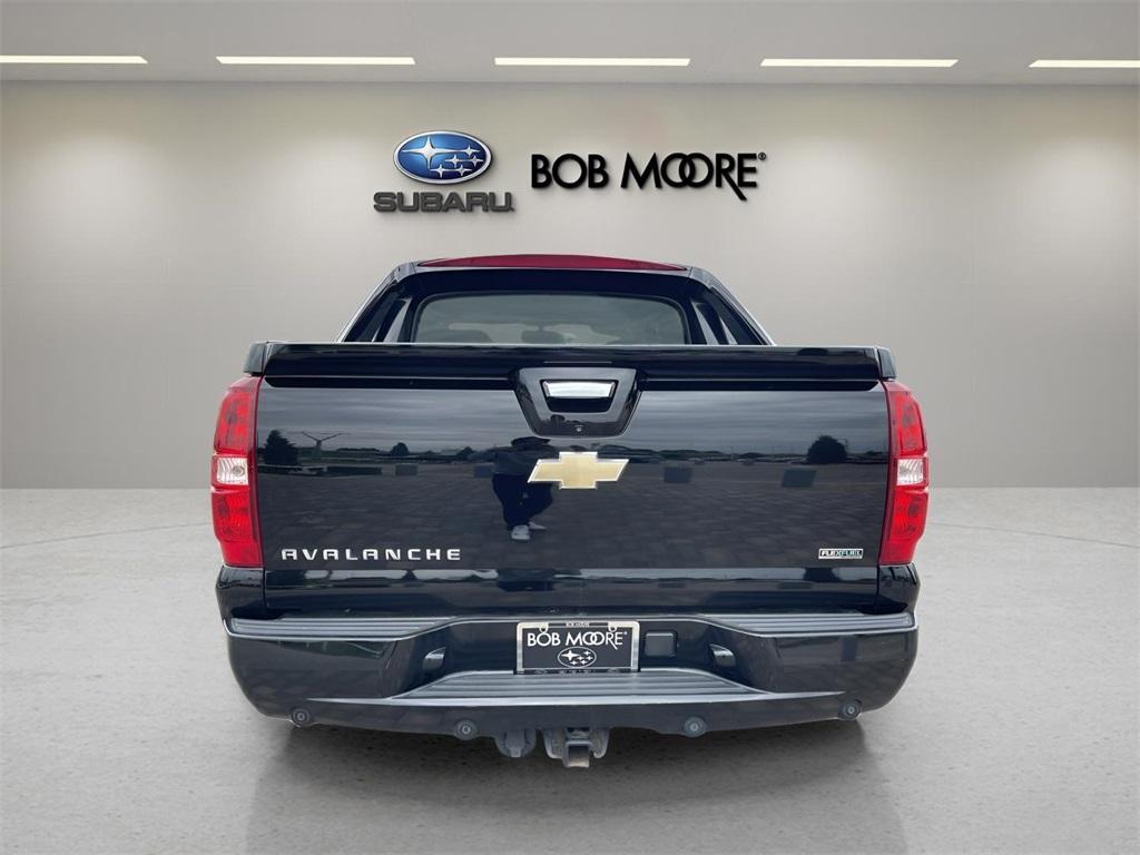 used 2011 Chevrolet Avalanche car, priced at $10,550