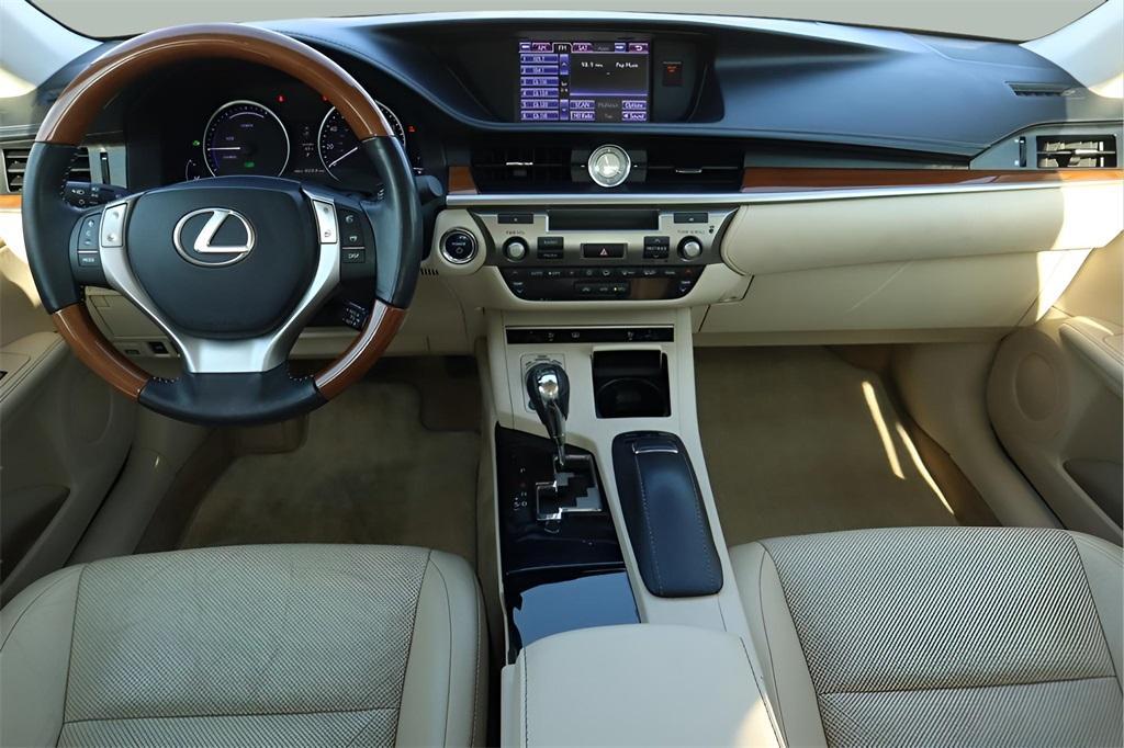 used 2013 Lexus ES 300h car, priced at $14,411