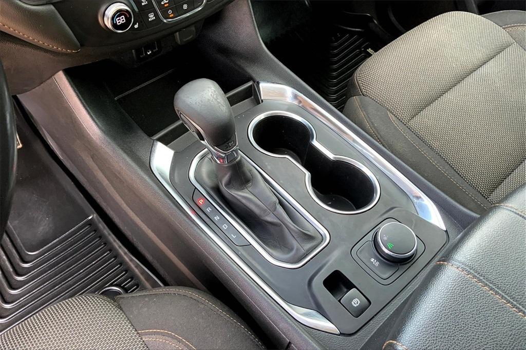 used 2021 Chevrolet Traverse car, priced at $18,005