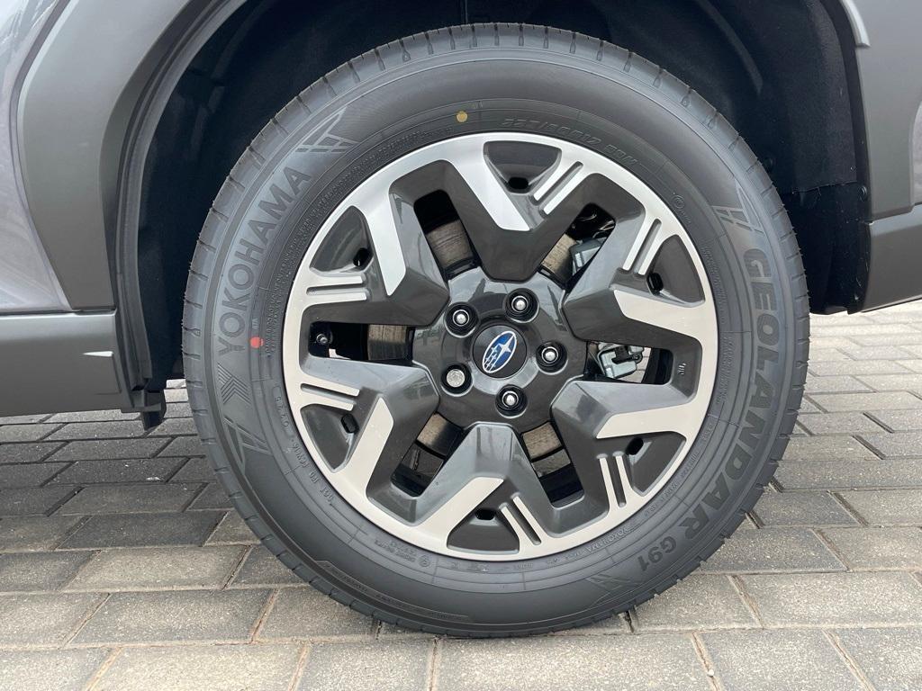 new 2025 Subaru Forester car, priced at $30,704
