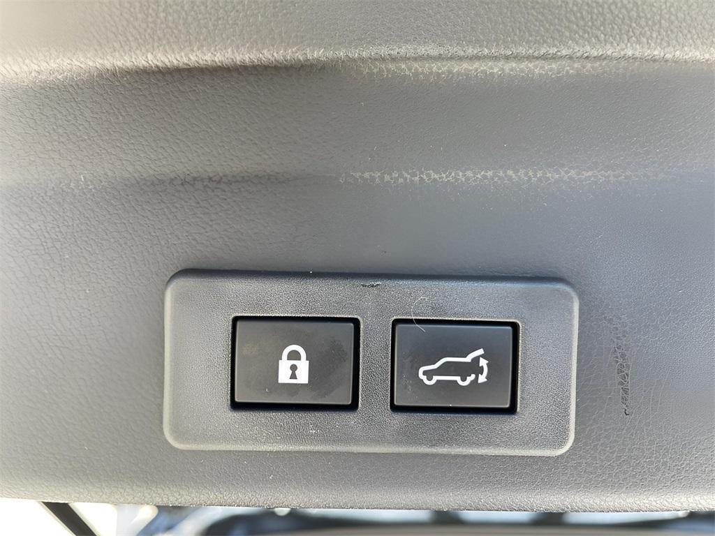 used 2024 Subaru Ascent car, priced at $40,450