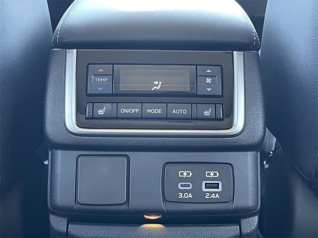 used 2024 Subaru Ascent car, priced at $40,450