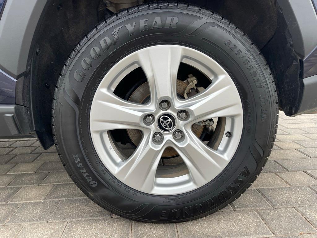 used 2020 Toyota RAV4 car, priced at $22,400