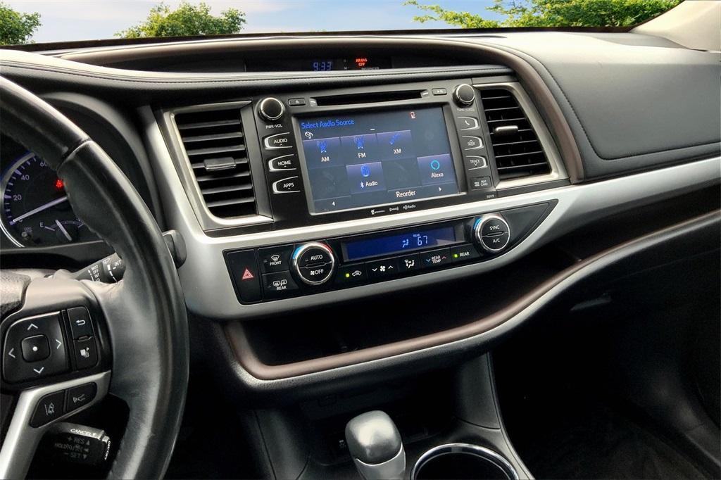 used 2018 Toyota Highlander Hybrid car, priced at $18,750