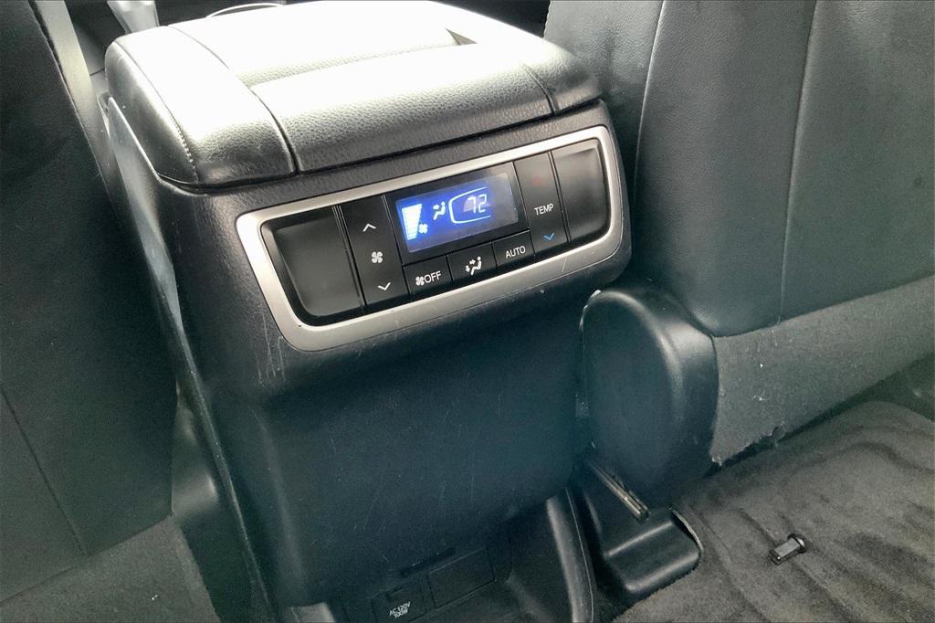 used 2018 Toyota Highlander Hybrid car, priced at $18,750