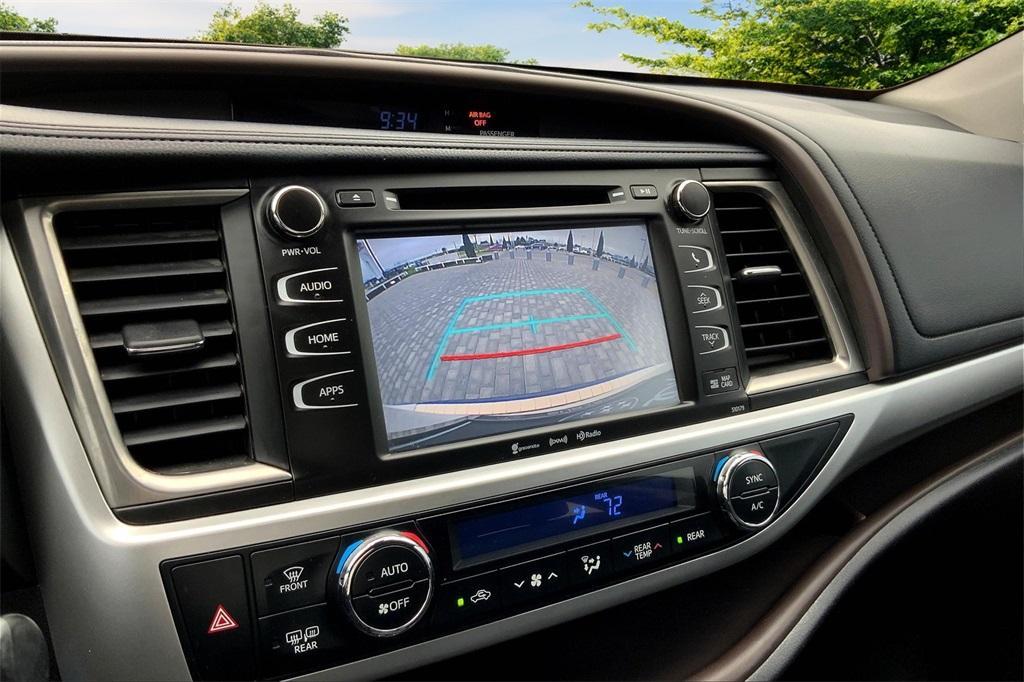 used 2018 Toyota Highlander Hybrid car, priced at $18,750