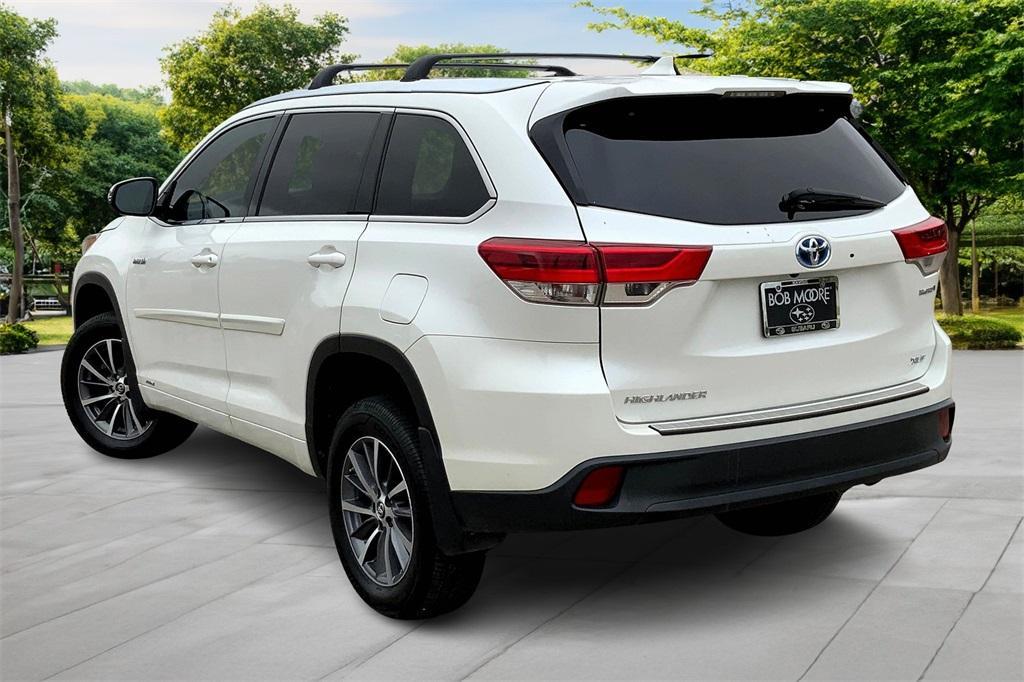 used 2018 Toyota Highlander Hybrid car, priced at $18,750