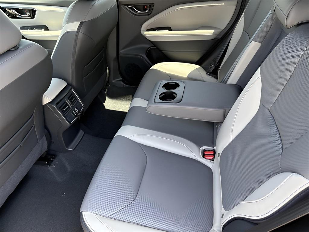 new 2025 Subaru Forester car, priced at $40,715