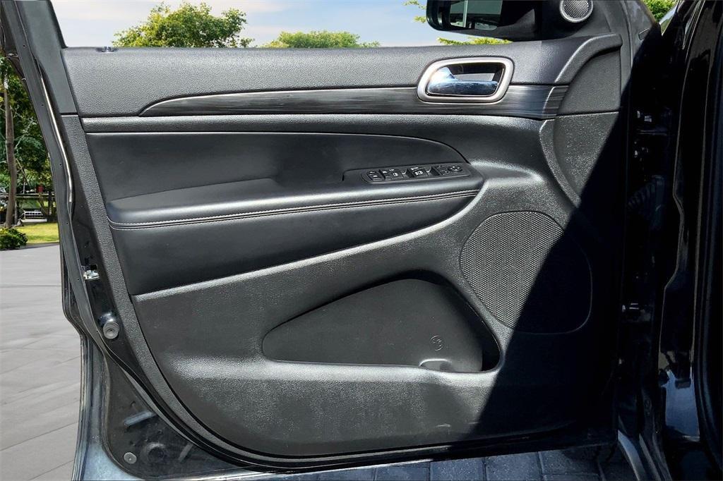 used 2021 Jeep Grand Cherokee car, priced at $18,988