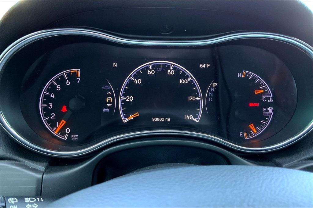 used 2021 Jeep Grand Cherokee car, priced at $18,988