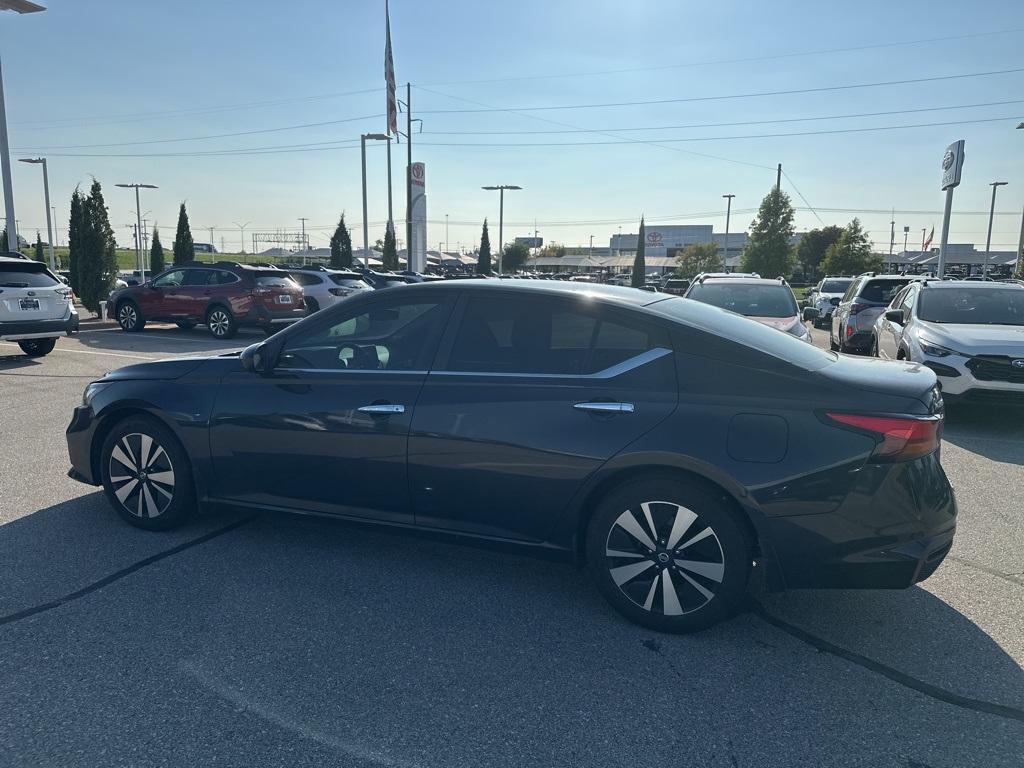 used 2021 Nissan Altima car, priced at $11,000