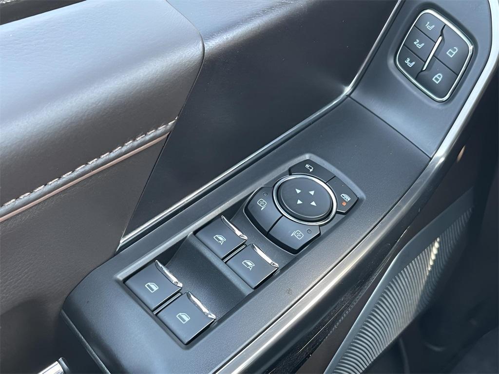 used 2022 Ford F-150 car, priced at $52,150
