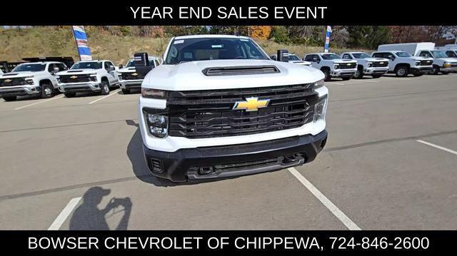 new 2025 Chevrolet Silverado 3500 car, priced at $66,980