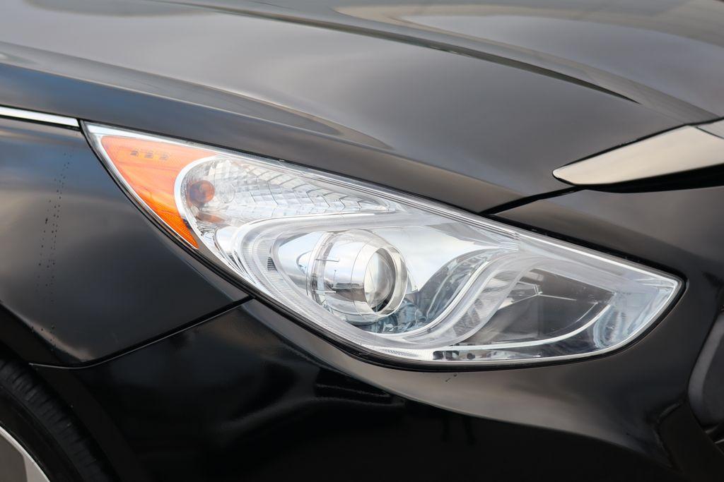 used 2015 Hyundai Sonata Hybrid car, priced at $11,971