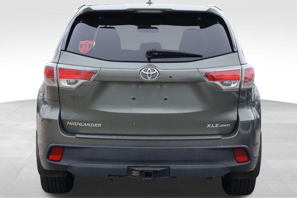 used 2016 Toyota Highlander car, priced at $12,949