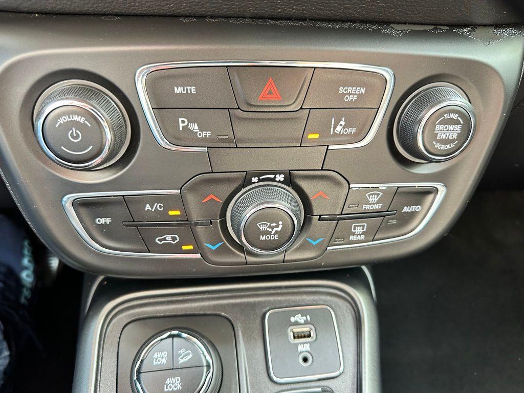 used 2021 Jeep Compass car, priced at $17,825