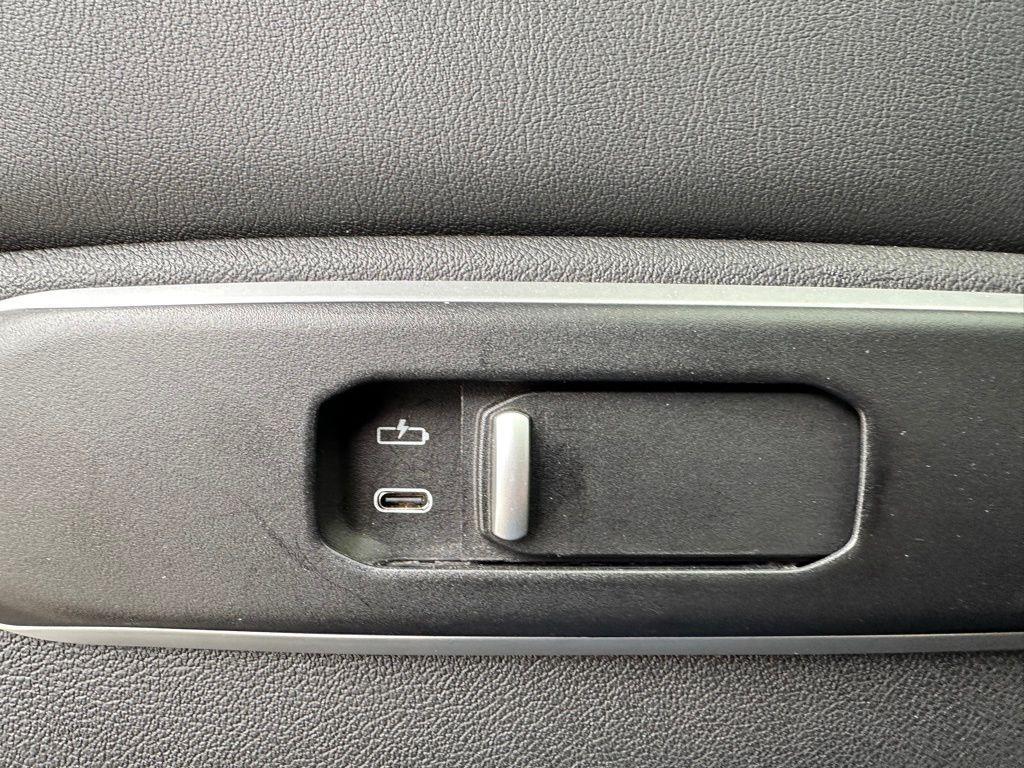used 2024 BMW X7 car, priced at $55,886