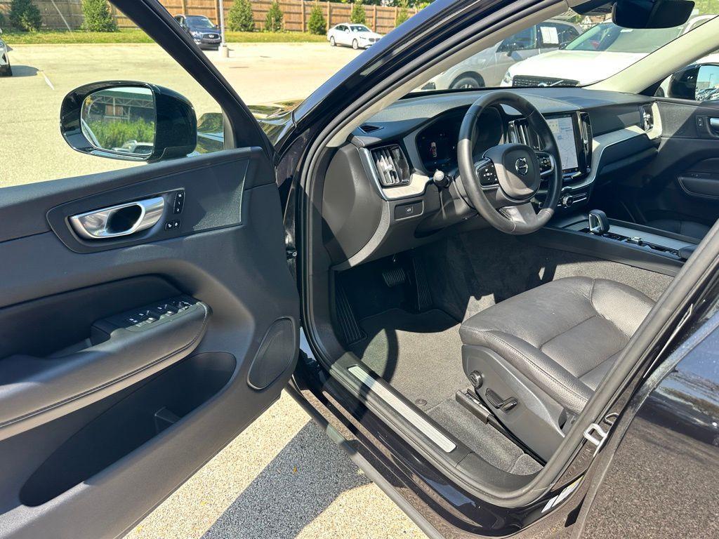 used 2025 Volvo XC60 car, priced at $35,498