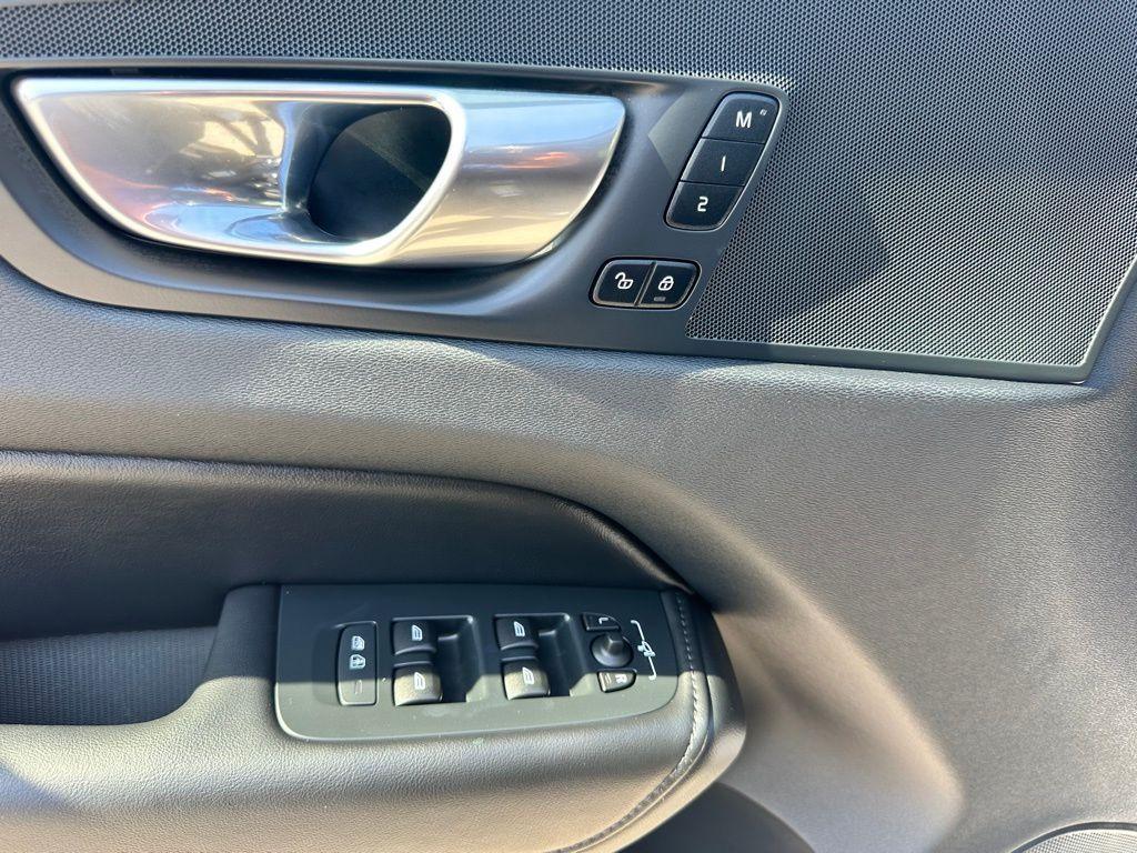 used 2025 Volvo XC60 car, priced at $35,498