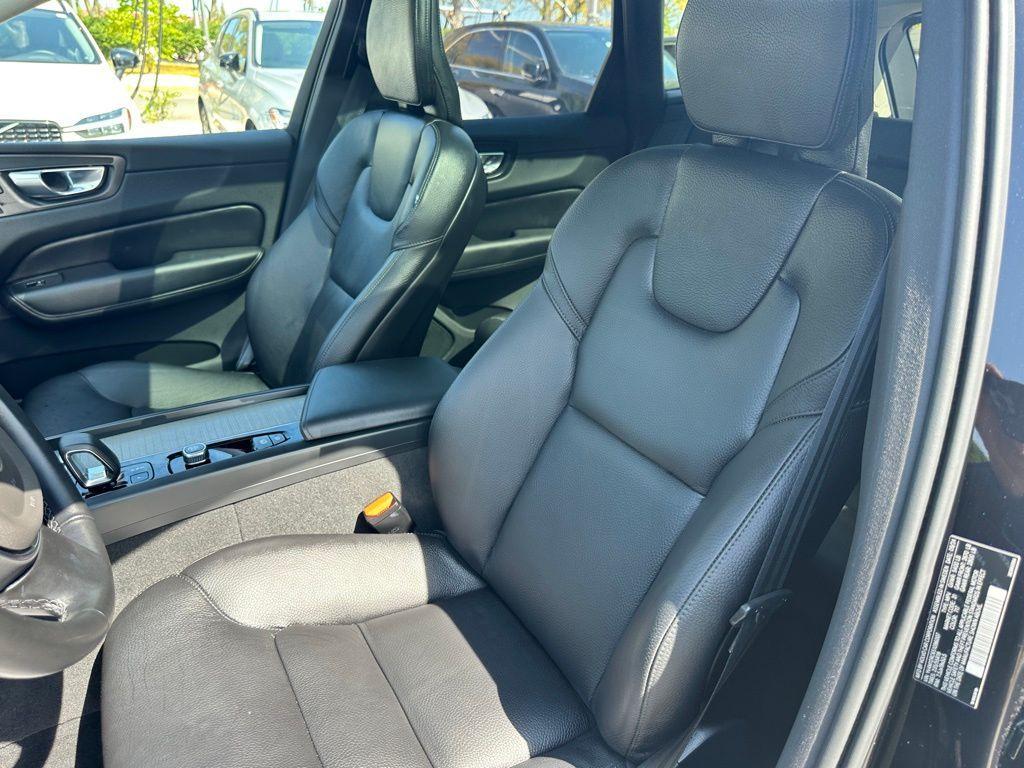 used 2025 Volvo XC60 car, priced at $35,498