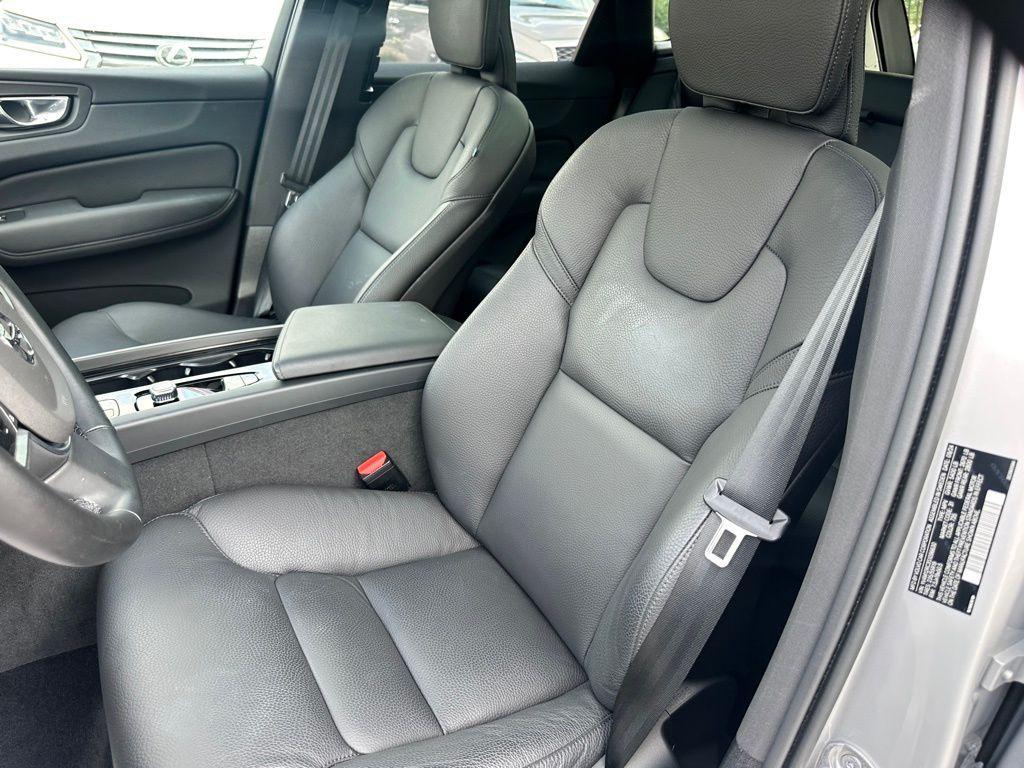 used 2025 Volvo XC60 car, priced at $36,498