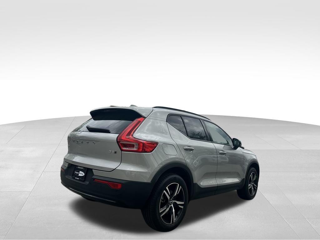 used 2024 Volvo XC40 car, priced at $31,968