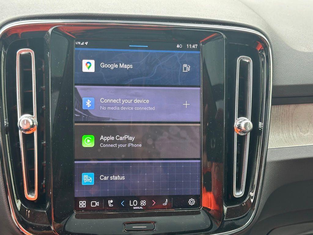 used 2024 Volvo XC40 car, priced at $31,968