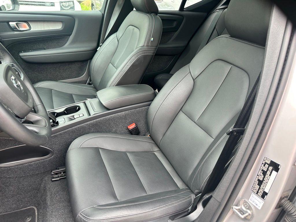used 2024 Volvo XC40 car, priced at $31,968