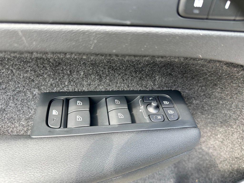 used 2024 Volvo XC40 car, priced at $27,498