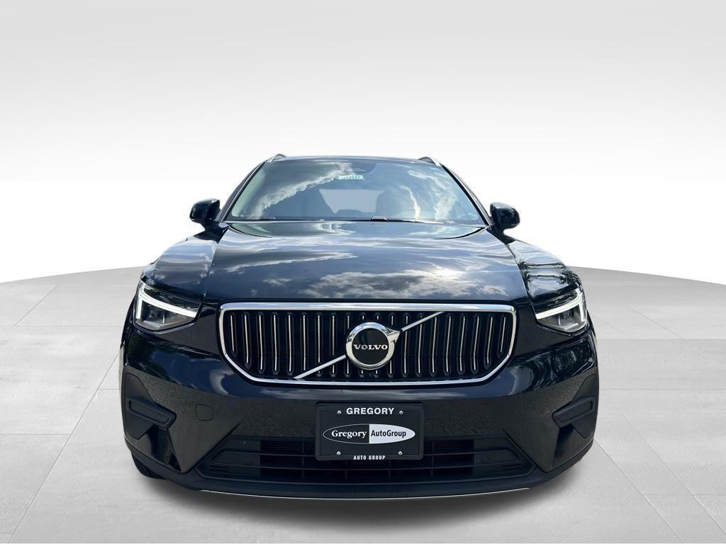 used 2024 Volvo XC40 car, priced at $27,498