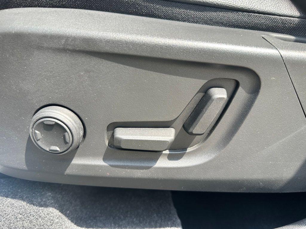 used 2024 Volvo XC40 car, priced at $27,498