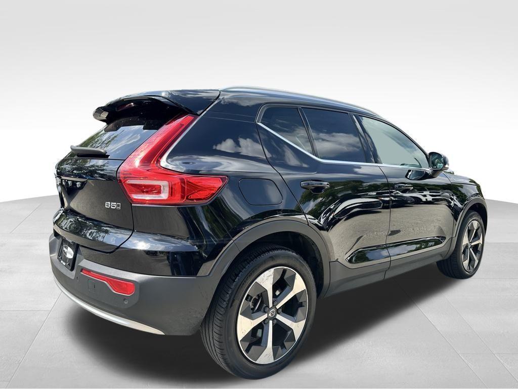 used 2024 Volvo XC40 car, priced at $27,498