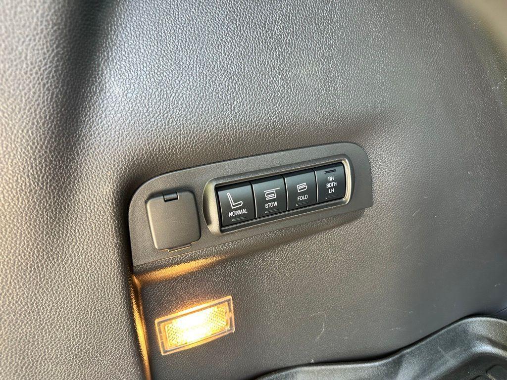 used 2015 Ford Explorer car, priced at $6,998