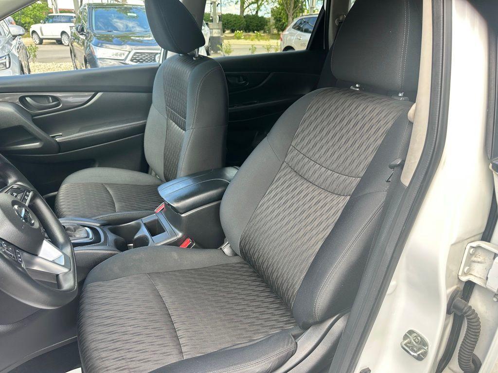 used 2019 Nissan Rogue car, priced at $14,908