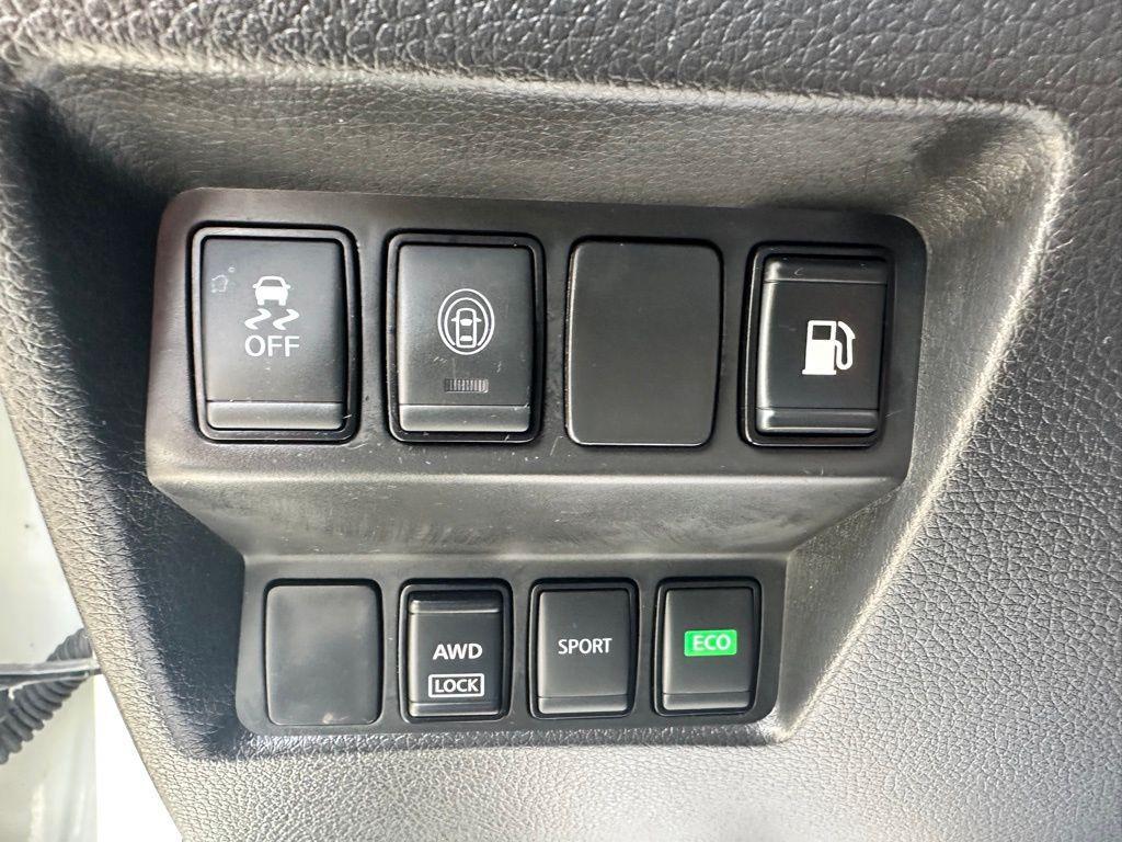 used 2019 Nissan Rogue car, priced at $14,908