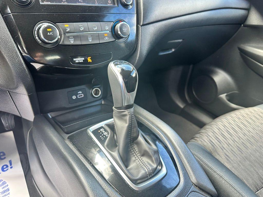 used 2019 Nissan Rogue car, priced at $14,908