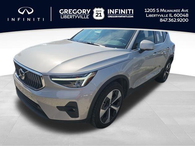 used 2025 Volvo XC40 car, priced at $30,886