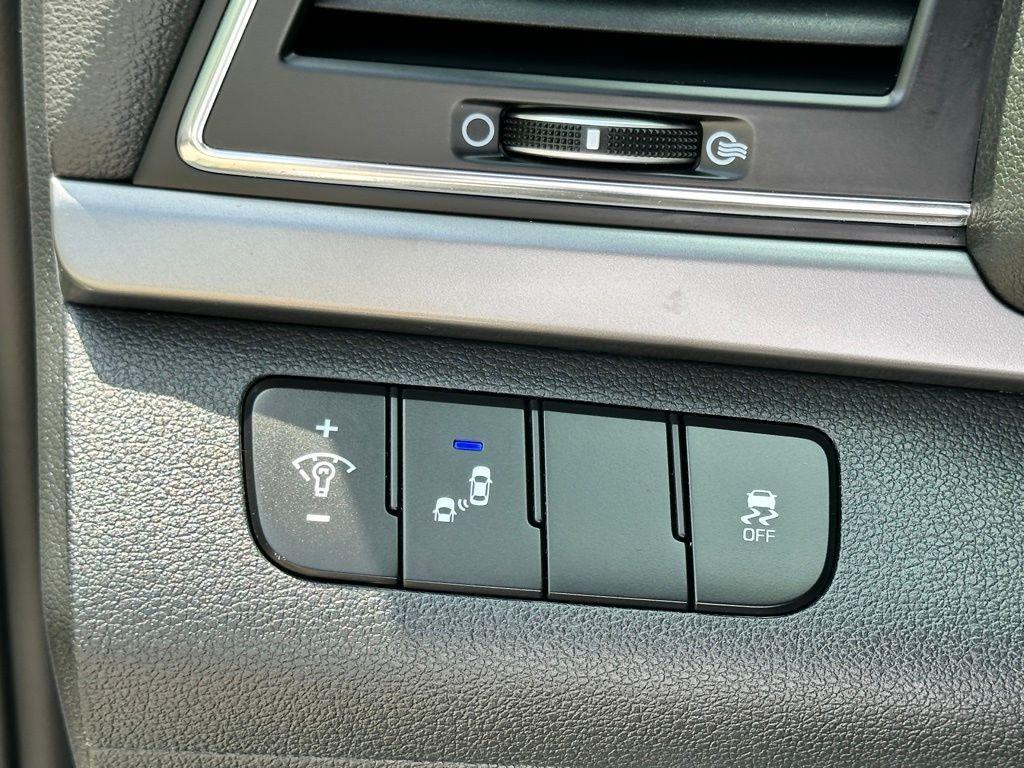 used 2018 Hyundai Elantra car, priced at $6,523