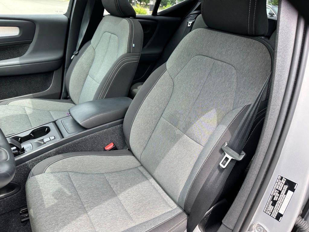 used 2025 Volvo XC40 car, priced at $31,444