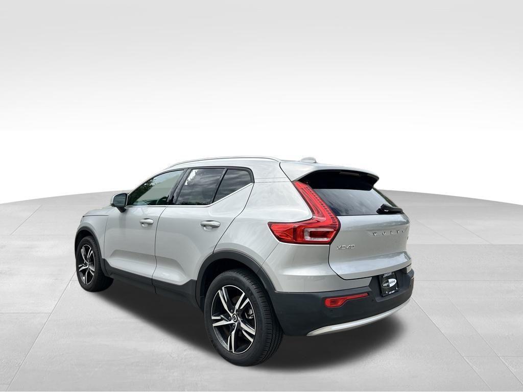used 2025 Volvo XC40 car, priced at $31,444