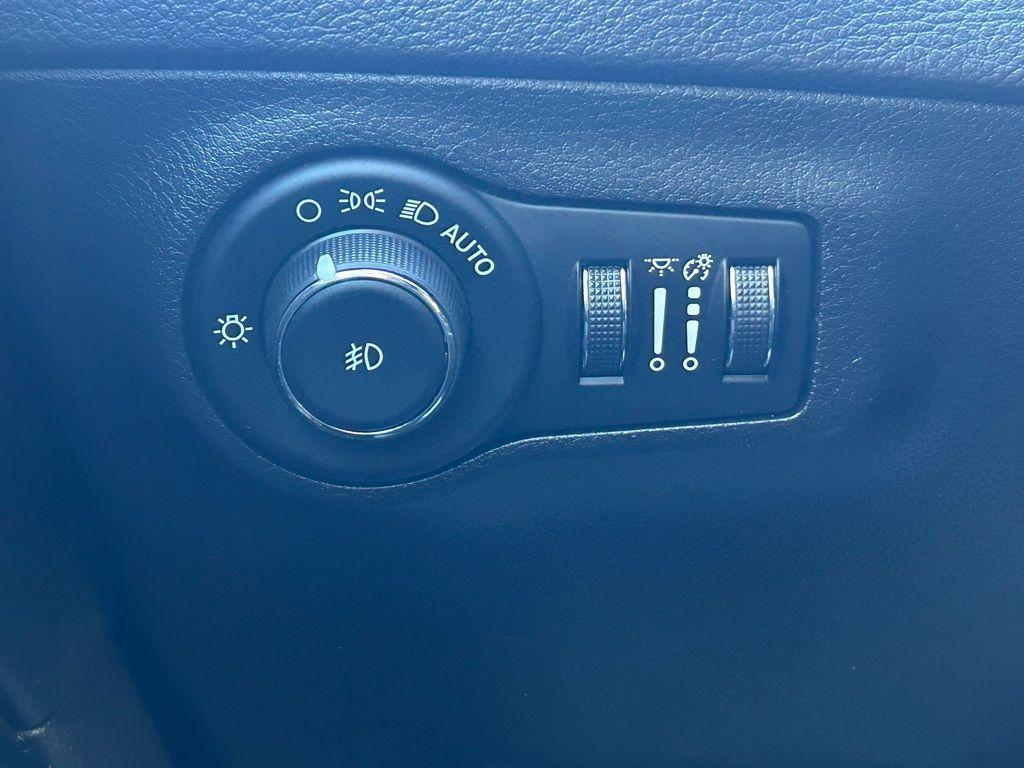 used 2019 Jeep Compass car, priced at $14,768