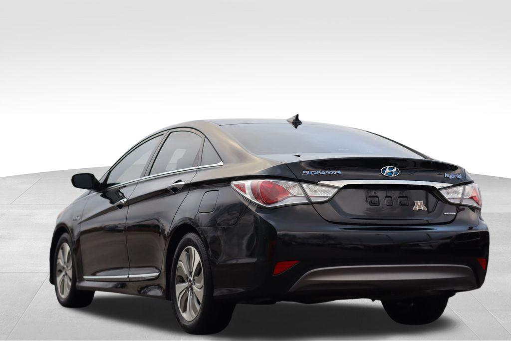 used 2015 Hyundai Sonata Hybrid car, priced at $11,467