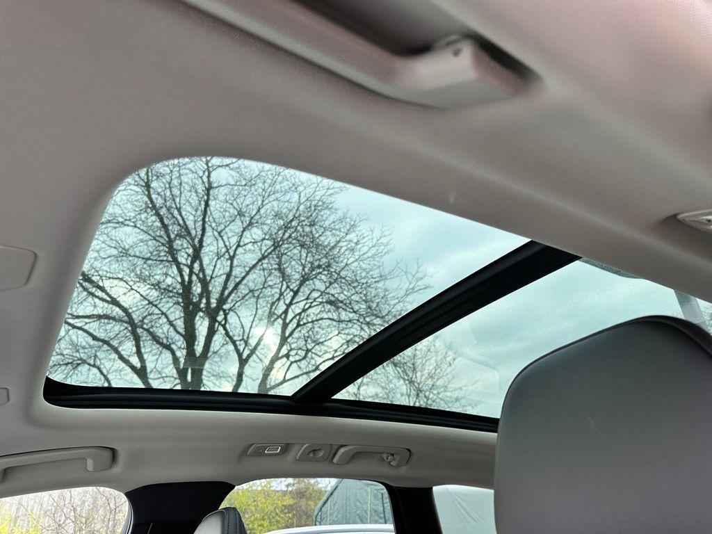 used 2025 Volvo XC60 car, priced at $31,886